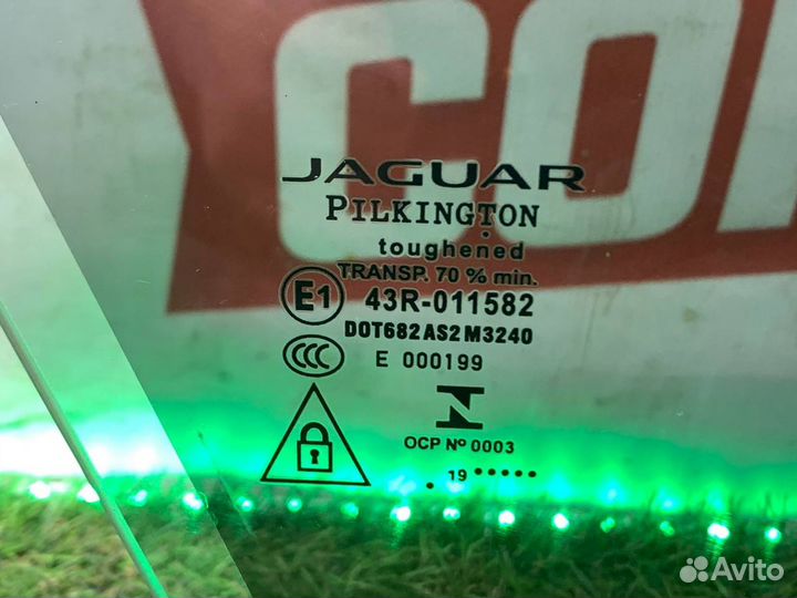 Стекло переднее правое Jaguar F-Pace X761