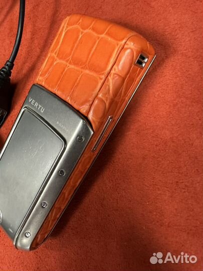 Vertu Ascent Black Leather