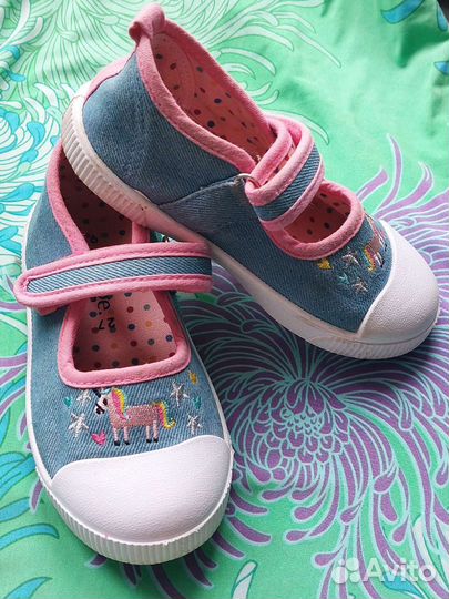 Сандали, кеды, босоножки