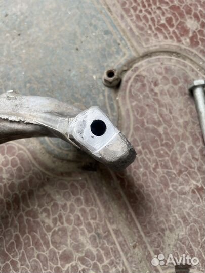 Кулак поворотный передний левый Audi A4 B8