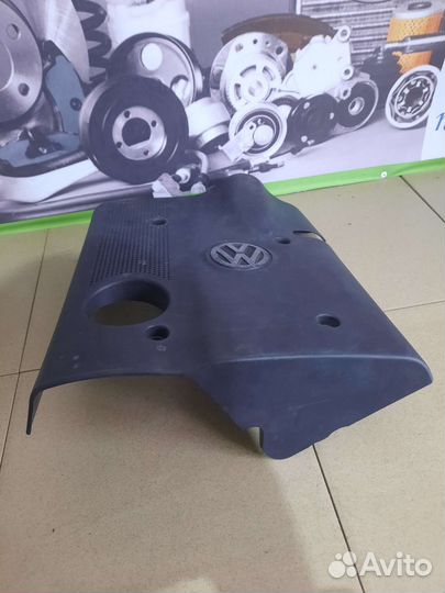 Декоративная крышка VAG 1.9 TDi