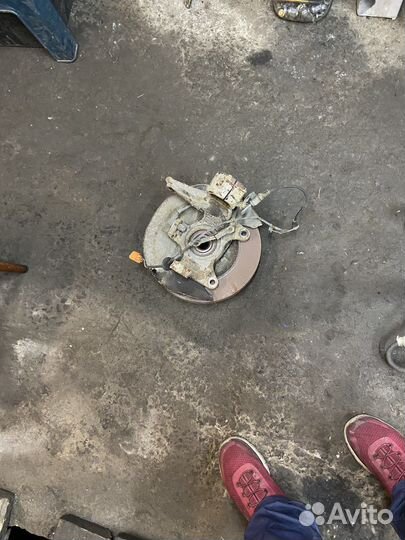 Кулак поворотный левый Honda HR-V