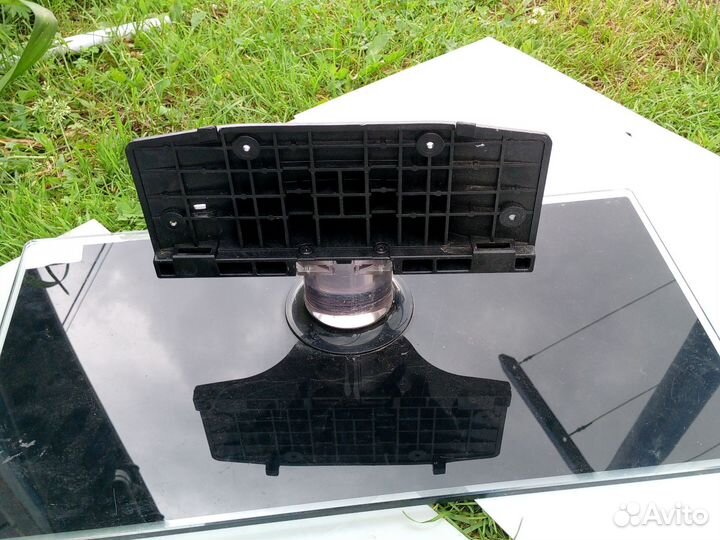 Ножка для телевизора BN96-16771A tv Samsung