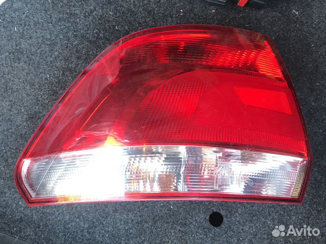 Фонарь задний левый volkswagen polo 2012