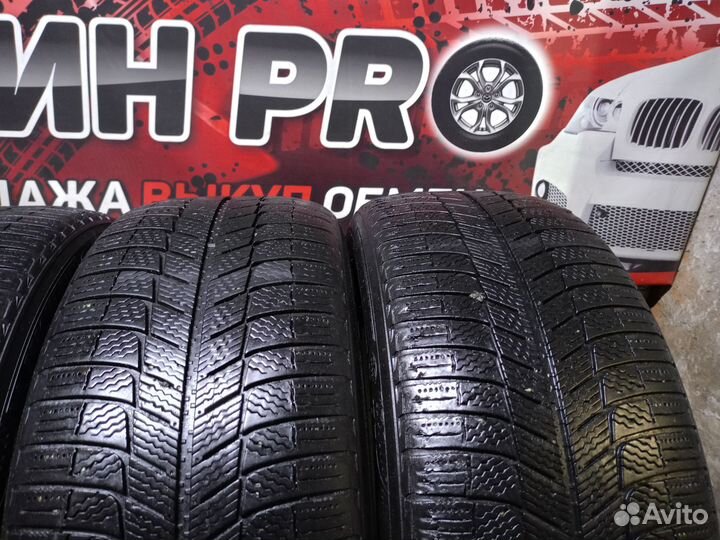 Michelin X-Ice XI3 245/45 R19