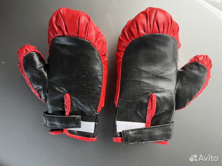 Боксерские перчатки детские игрушечные
