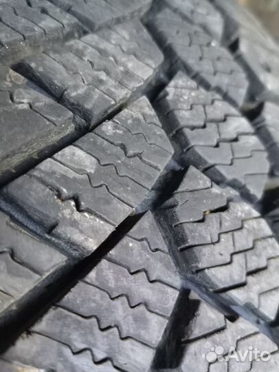 Gislaved Nord Frost 200 195/60 R15 92T