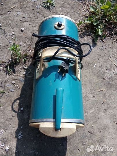 Пылесос СССР чайка 3