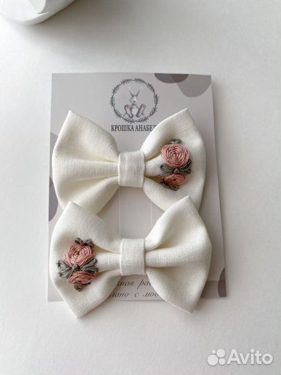 Заколки, резинки с вышивкой ручной работы