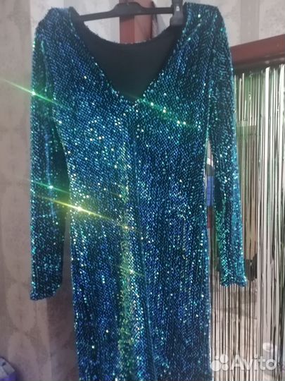 Платье с пайетками