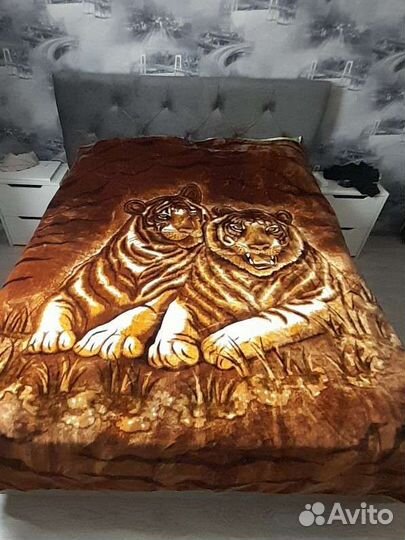 Плед/покрывало новое 200х240