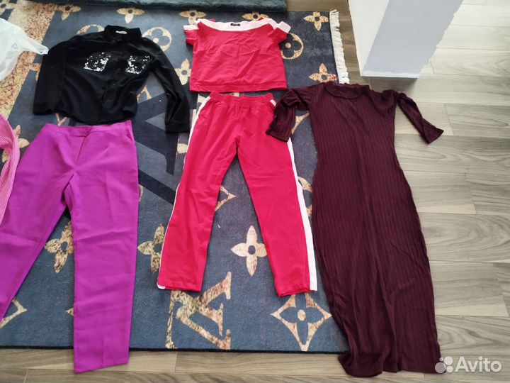 Женские Вещи бесплатно 44-48