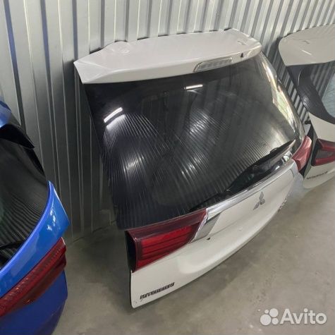 Дверь багажника Mitsubishi Outlander 3
