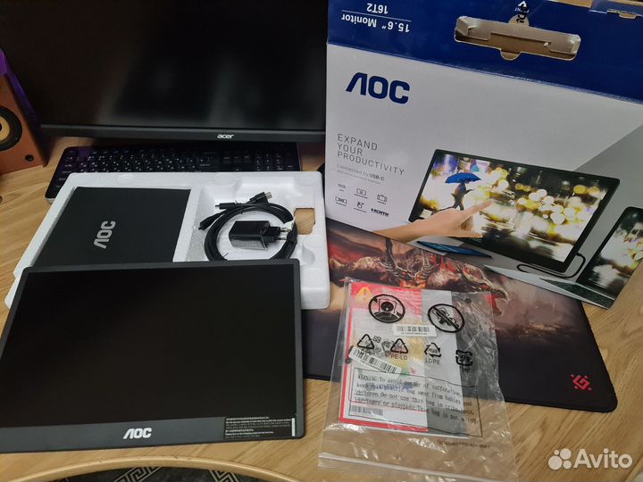 Портативный монитор AOC 16T2