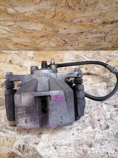 Суппорт передний левый Mazda CX-5 KE 2.0