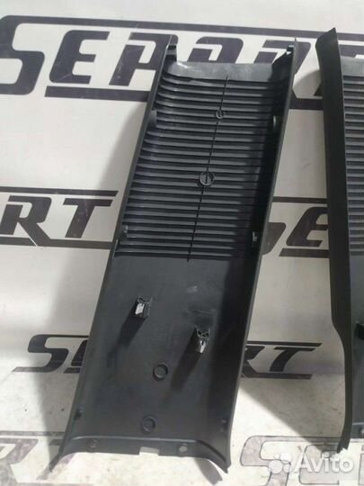 Обшивка центральной стойки Audi A3 8P 2008—2013