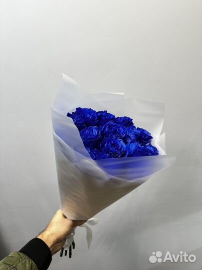 Синие розы радужная роза черная роза