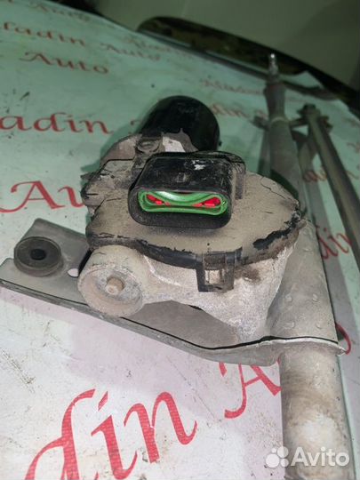 Моторчик стеклоочистителя передний Ford Escape