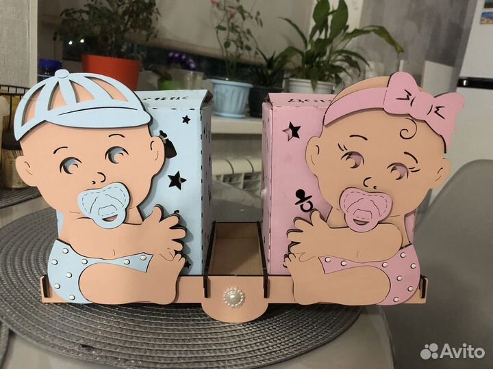Коробка с весами мальчик-девочка