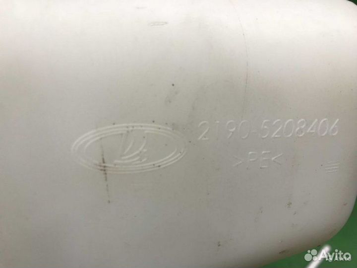 Бачок стеклоомывателя LADA Granta 2011