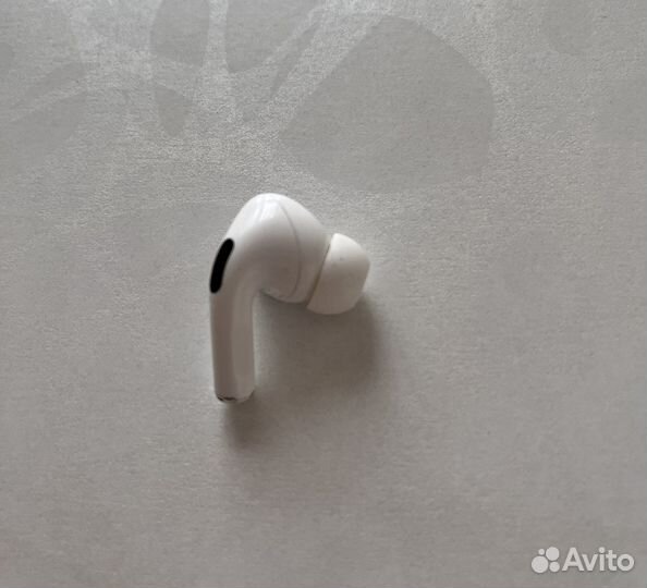Наушник AirPods Pro