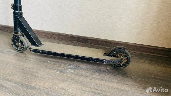 Трюковой самокат tech team duker 101