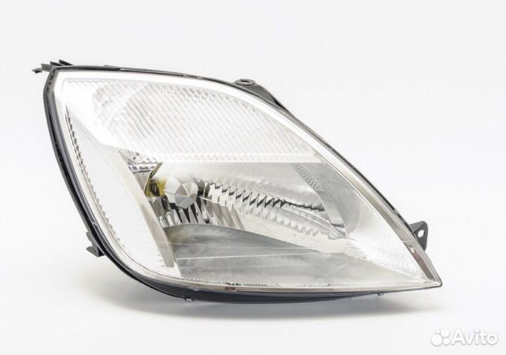 Фара правая Ford Fiesta 5