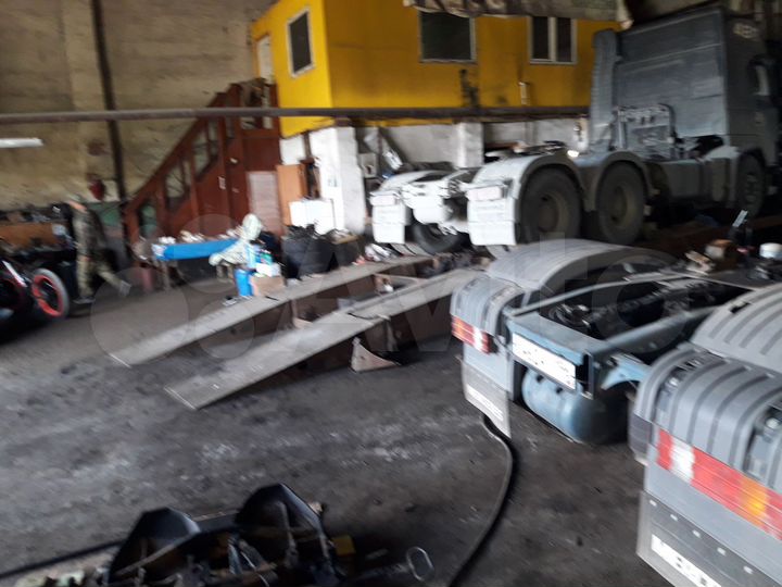 Гараж, > 30 м²