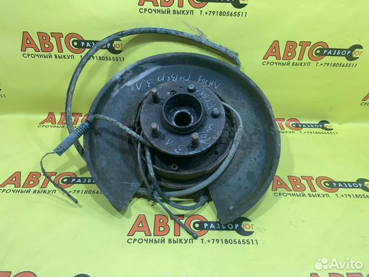 Кулак задний левый Land Rover Range Rover L322