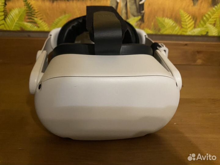 Oculus quest 2 128gb + Аксессуары на фото