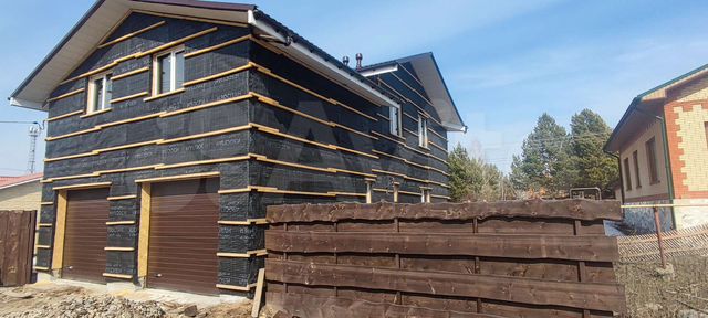 Дом 340 м² на участке 8,5 сот.