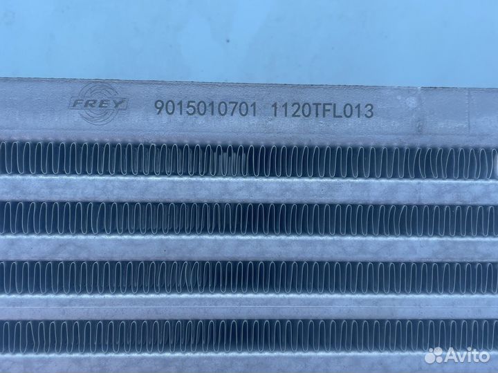 Радиатор интеркулера mercedes