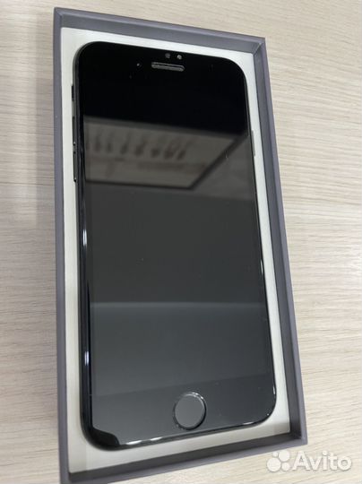 iPhone 8, 256 ГБ