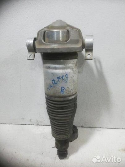 Амортизатор задний правый Volkswagen Touareg