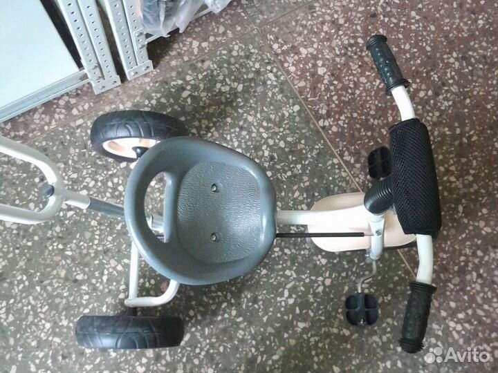 Велосипед детский с ручкой