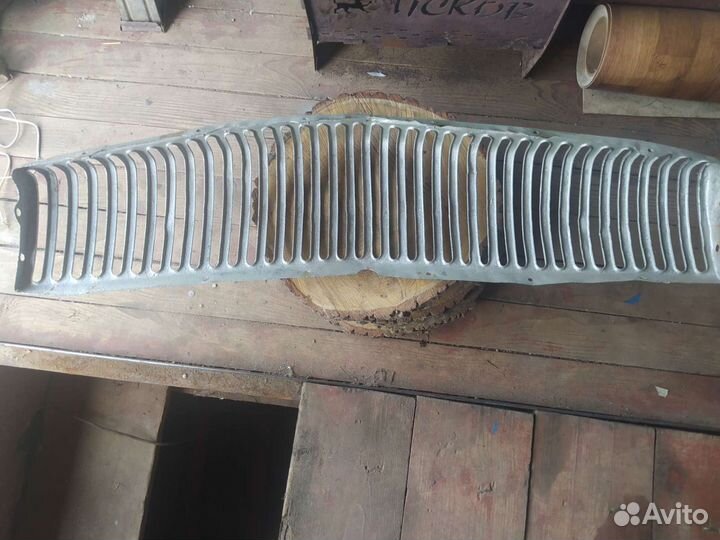 Решетка радиатора газ 21