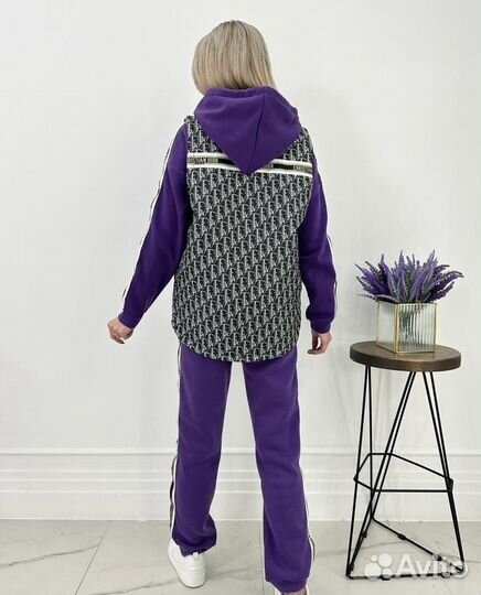 Костюм женский тройка 44-54