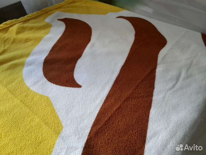 Полотенце новое фирменное большое пляжное