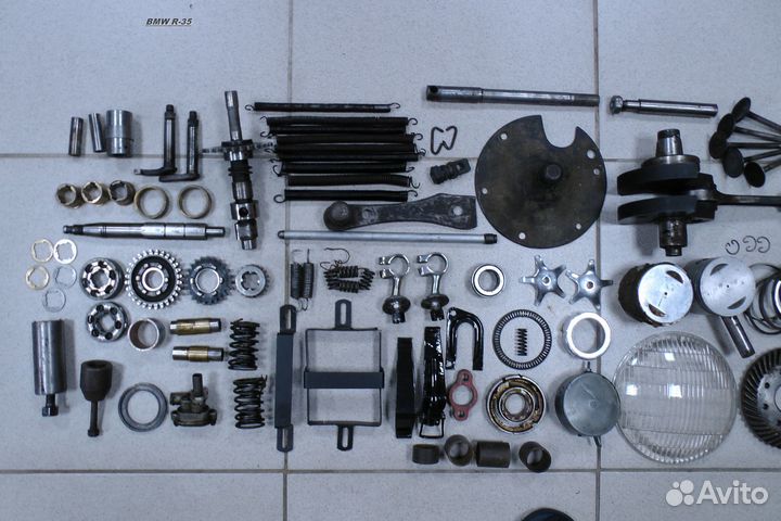 Мотоциклы BMW R-35 и NSU 201