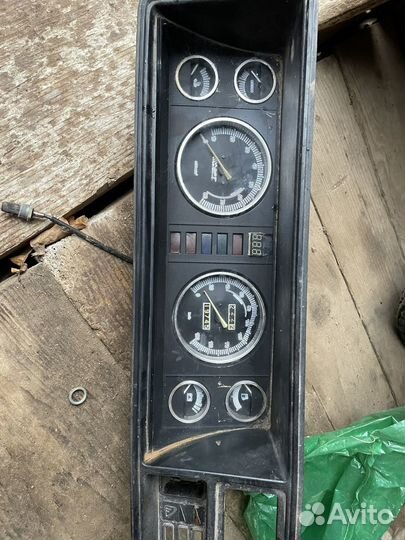 Приборка ваз 2106