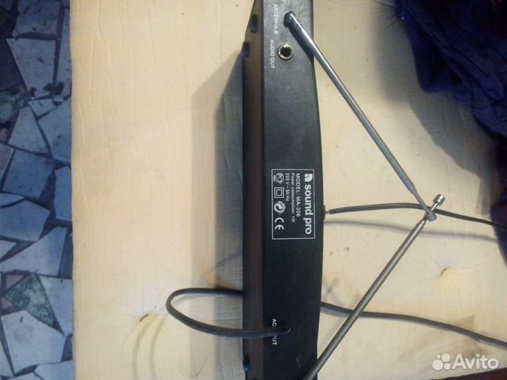 Для радиомикрофонов база