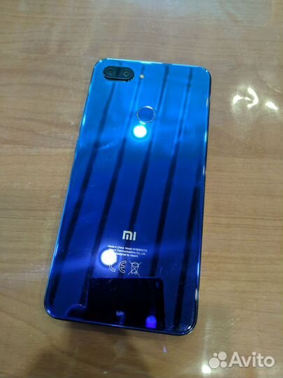 Xiaomi Mi 8 Lite, 4/64 ГБ