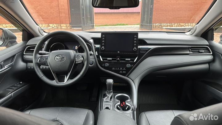Toyota Camry 2.5 AT, 2021, 61 000 км