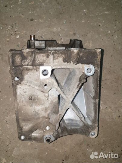 Кронштейн компрессора Фокус 2