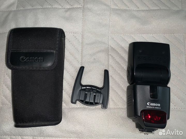 Вспышка камеры Canon Speedlite 430EX II