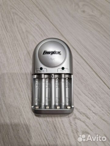 Зарядное устройство Energizer