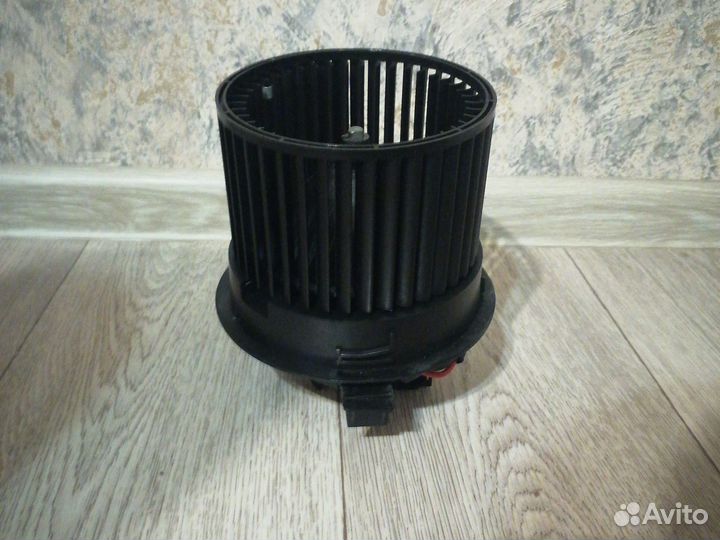 Моторчик от печки лада веста