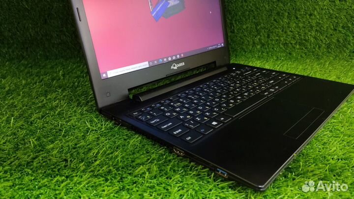 Ноутбук для дома и офиса с SSD 240Gb + 8 озу