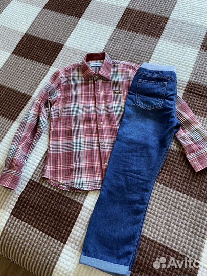 Рубашка и джинсы