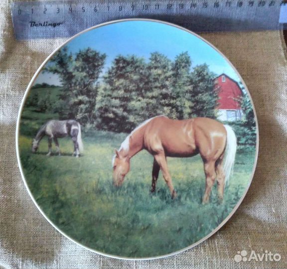 Настенная тарелочка